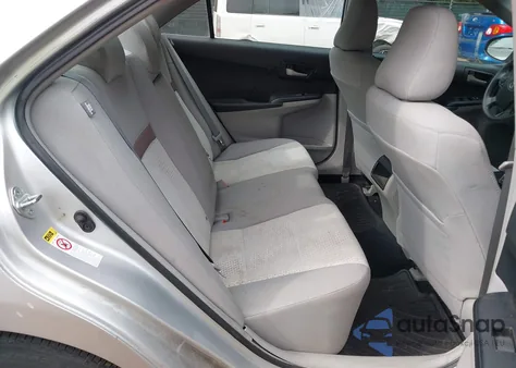 2012 Toyota Camry Se/Le/Xle z USA, uszkodzony, nr VIN 4T4BF1FK0CR271791